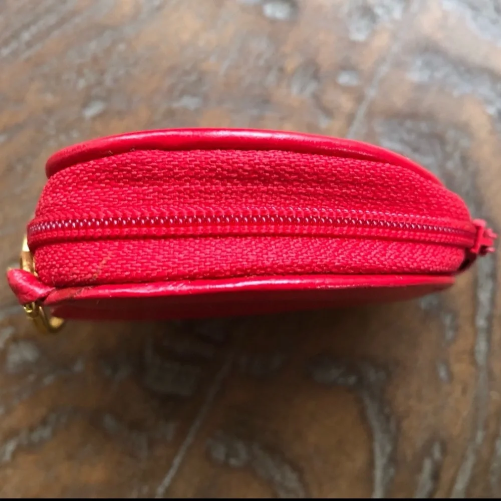 Heart-shaped purse charm/key ring that is a tiny little coin purse itself - Picture 3 of 7